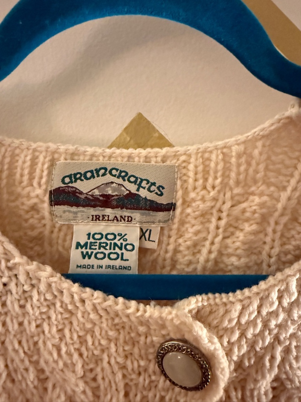 Aran Crafts Cream Merino Wool Cardigan Sweater With Pockets and Pearl Buttons - Picture 8 of 12